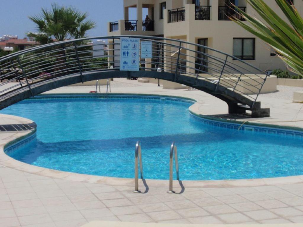 Beautiful 2-Bedroom Apartment - Great Location بافوس المظهر الخارجي الصورة